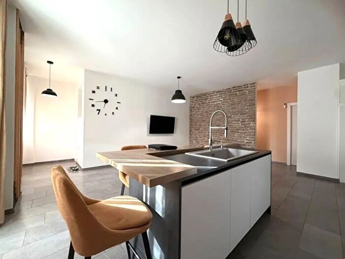 Appartamento trilocale in vendita in Via Troina, Palermo