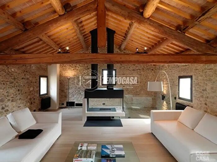 Appartamento con 5 locali in vendita in Via Castelletto Stura, Cuneo