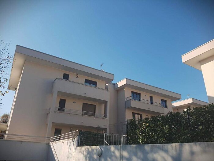 Appartamento bilocale in affitto in Via al Bersagliere, Arconi, Cantù