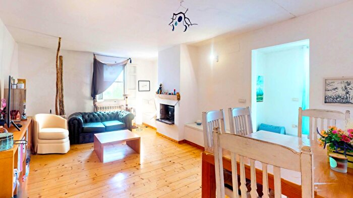 Casa trilocale in vendita in Via Monte Fumaiolo, Foligno