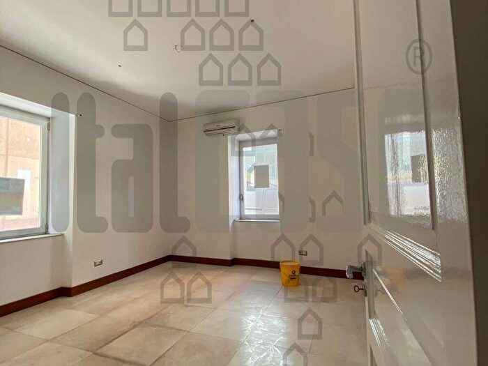 Appartamento con 6 locali in affitto in Centro Storico, Messina