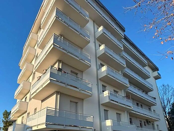 Appartamento quadrilocale in vendita in Modena