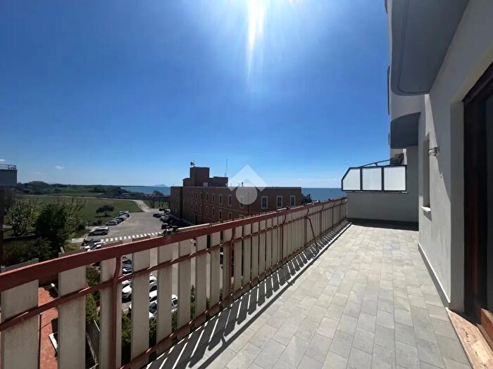 Appartamento trilocale in vendita in Via Guido Cicco, Nettuno