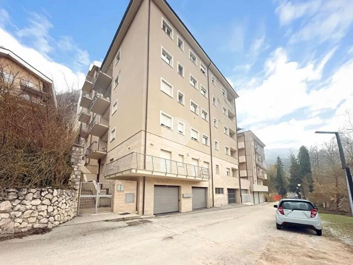 Appartamento bilocale in vendita in Via Poggio Santa Maria degli Angeli, LAquila