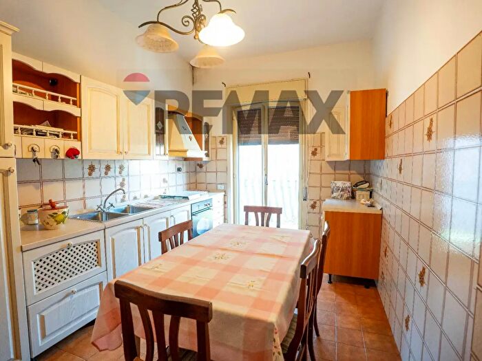Appartamento con 5 locali in vendita in Via Brindisi, San Giovanni La Punta