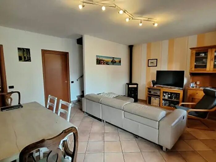 Casa con 6 locali in vendita in Reggio Emilia