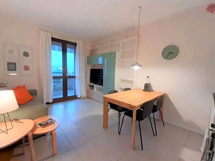Appartamento bilocale in affitto in Via Erice, Milano