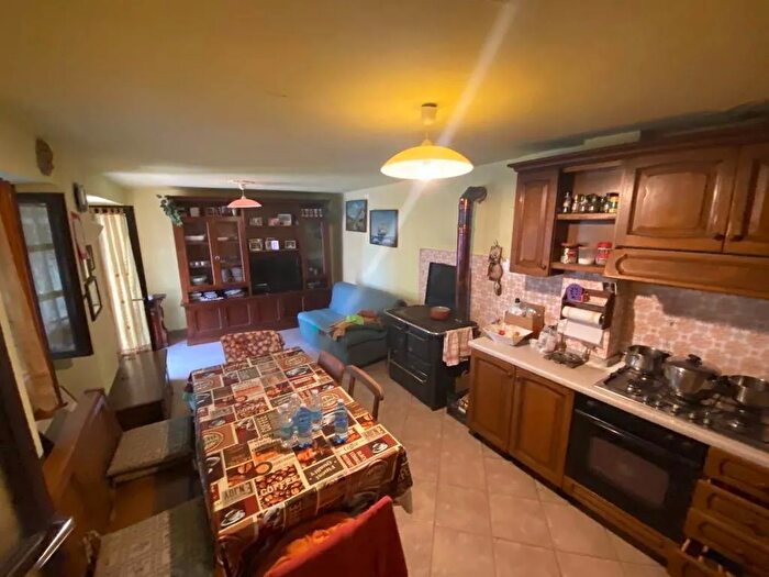 Casa trilocale in vendita in Via della Scuole Bastia Mondovi, Bastia Mondovi