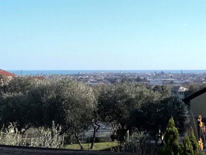 Casa quadrilocale in vendita in Albenga