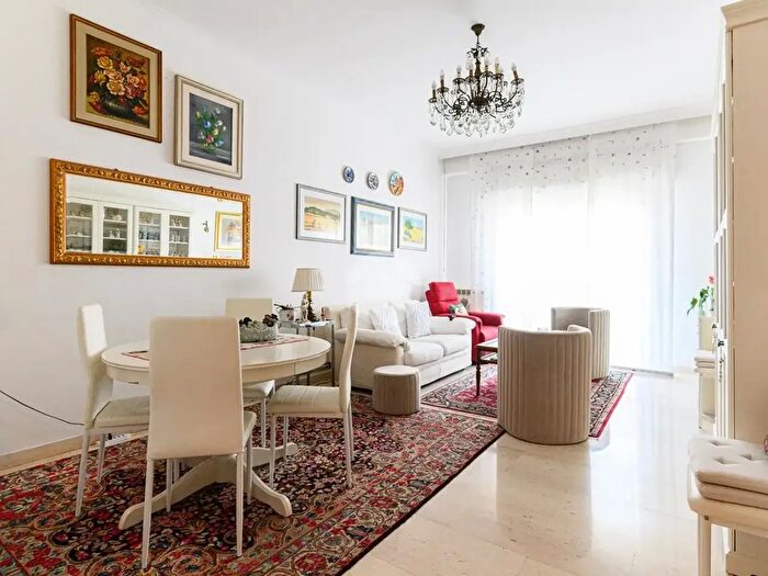 Appartamento trilocale in vendita in Largo dei della Bitta, Roma