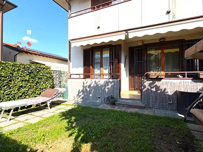 Appartamento trilocale in vendita in Via Ungaretti, Senago