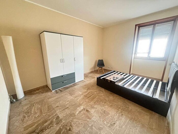 Appartamento quadrilocale in affitto in Viale Coni Zugna, Navigli Darsena, Milano