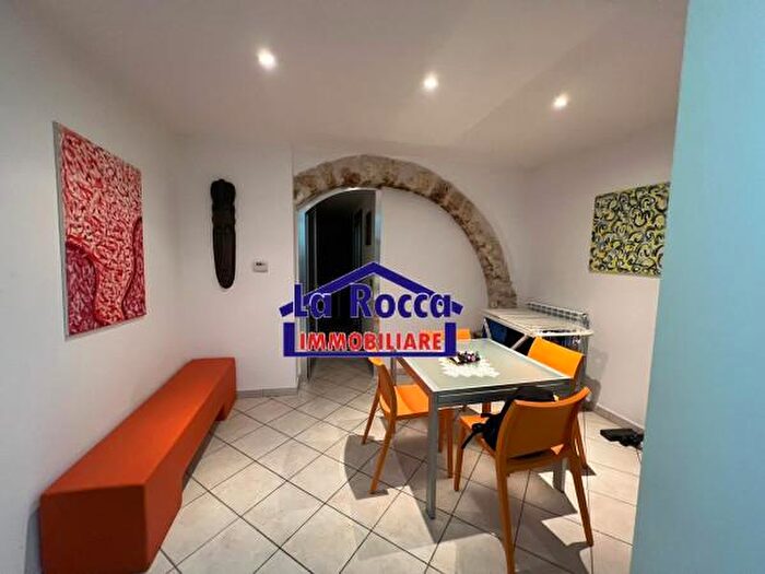 Casa quadrilocale in affitto in Via Vittorio Veneto, Alcamo