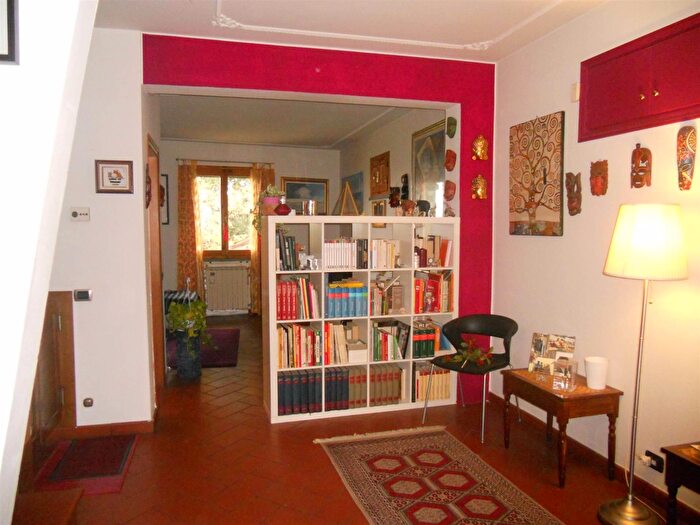Casa con 5 locali in vendita in Via Nebbiano, Montespertoli