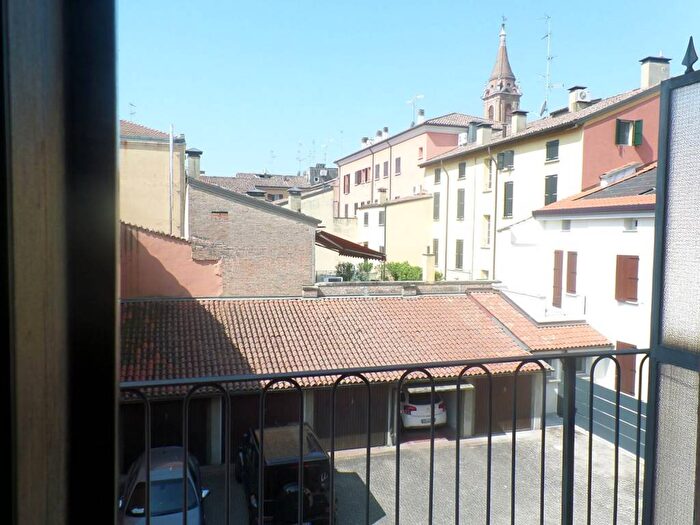 Appartamento monolocale in affitto in Via Baruffaldi, Cento Paese, Cento