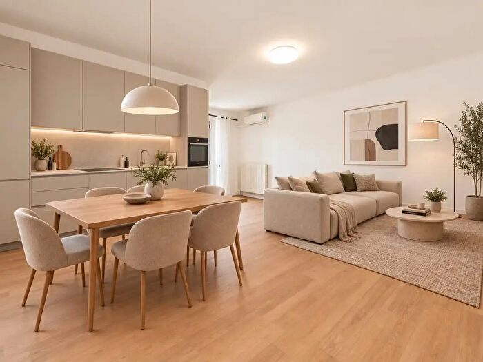 Appartamento bilocale in vendita in Via Tortona, Milano