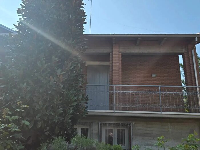 Casa con 6 locali in vendita in Sassuolo