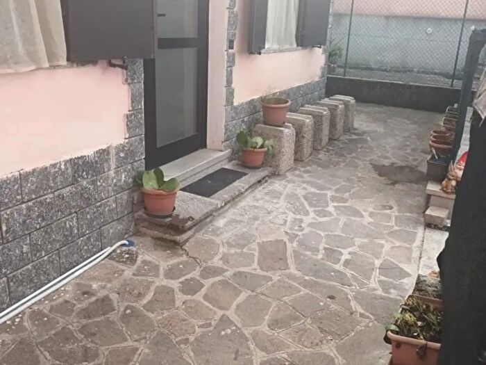 Appartamento bilocale in affitto in Via Milano, Appiano Gentile