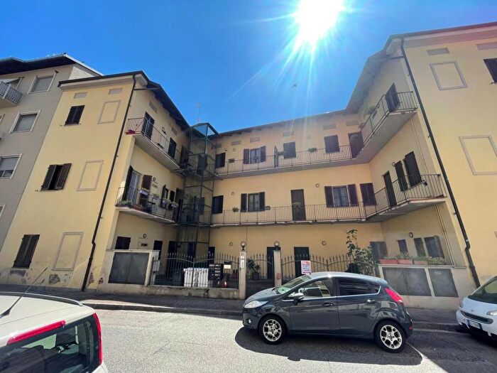 Appartamento bilocale in affitto in Via Bengasi, Semicentro, Vercelli