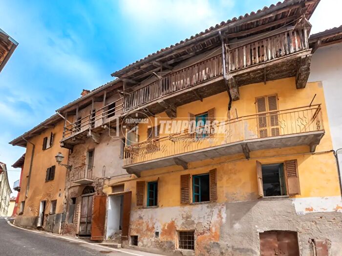 Casa con 8 locali in vendita in Via Torino, Bene Vagienna