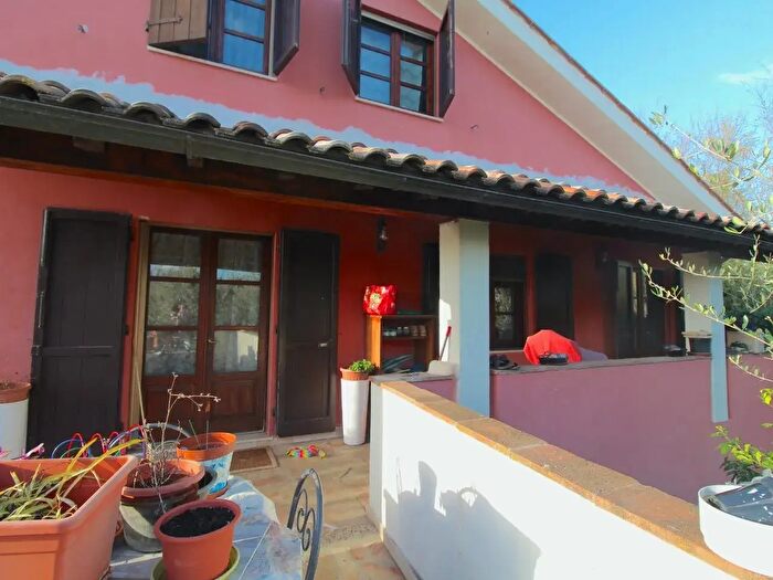 Casa con 7 locali in vendita in Casciana Terme Lari