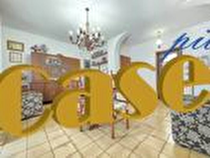 Appartamento con 9 locali in vendita in Viareggio