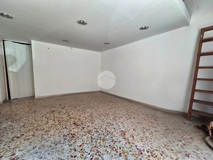 Appartamento trilocale in vendita in Via Todaro, Palermo