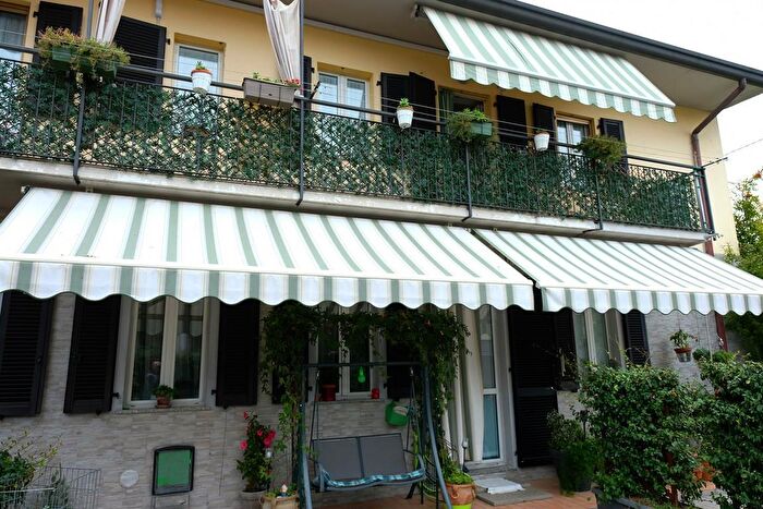 Casa con 5 locali in vendita in Via De Amicis, Somma Lombardo
