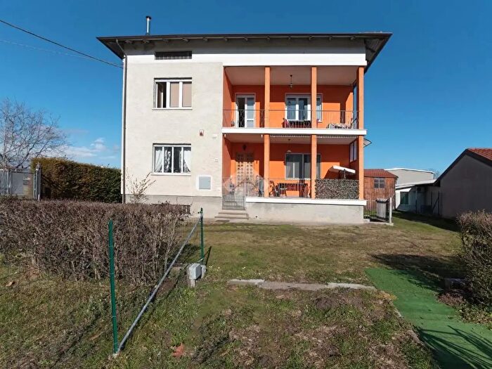 Appartamento quadrilocale in vendita in Via Rivette, Cirie