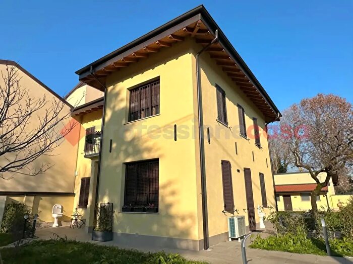 Case in Vendita e in Affitto - 3