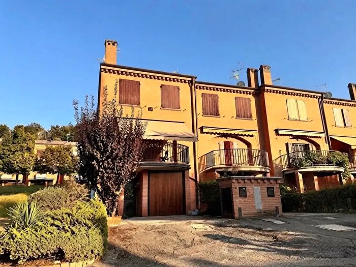 Casa in vendita in Via G Rossini, Monzuno