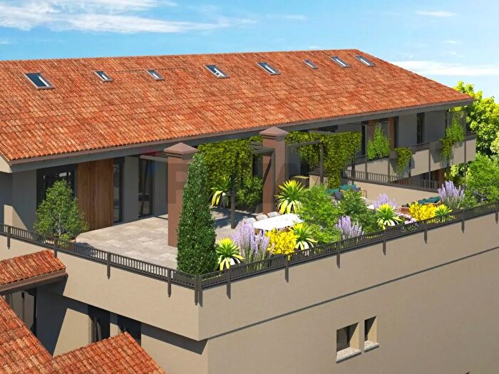 Appartamento quadrilocale in vendita in Viale SantAnna, Verbania