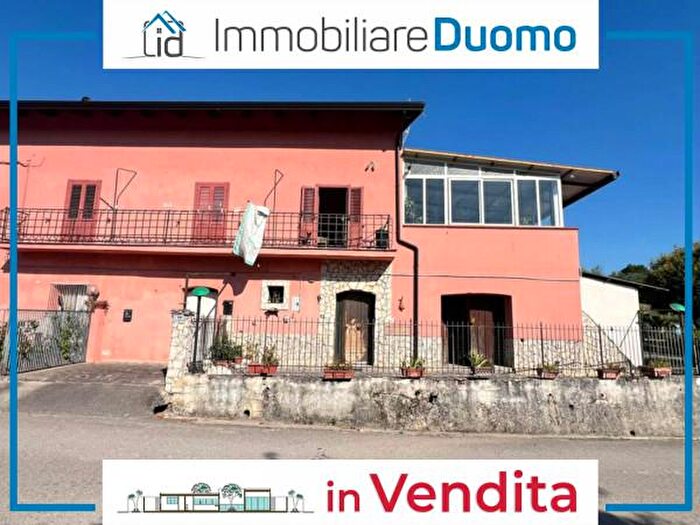 Casa quadrilocale in vendita in Contrada Scafa, Benevento