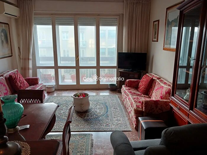 Appartamento quadrilocale in vendita in Via Gigliotti, Camaiore