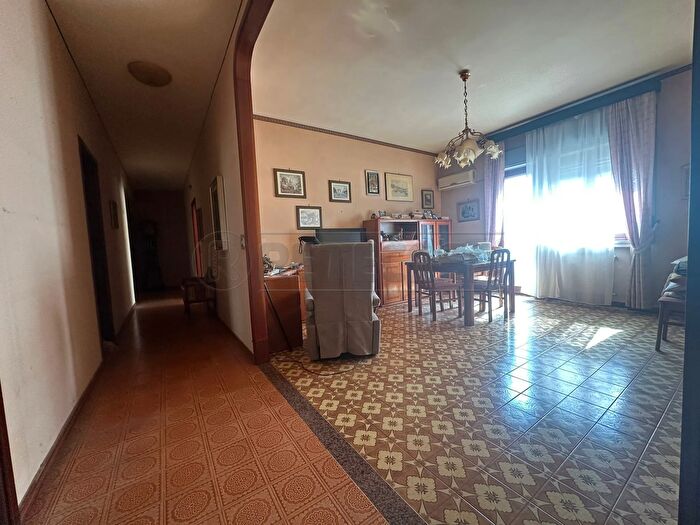 Appartamento con 6 locali in vendita in Mazara Del Vallo