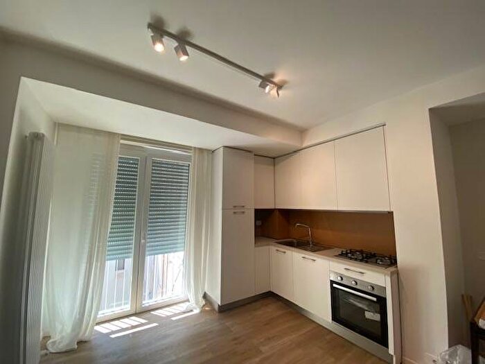 Appartamento trilocale in affitto in Viale Giuseppe Parini, Centro, Riccione