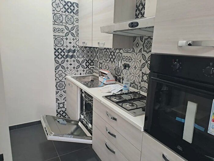 Appartamento trilocale in affitto in Via Rieti, Torino