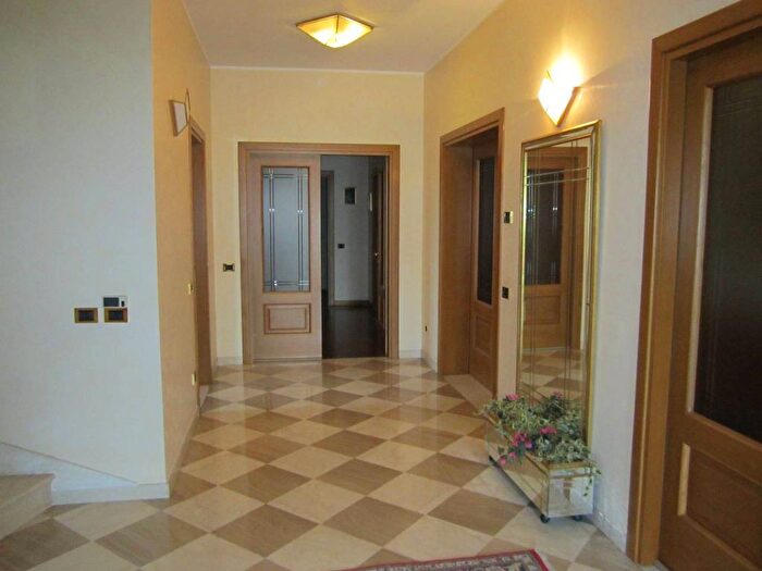 Appartamento trilocale in affitto in Centro, Castel Goffredo