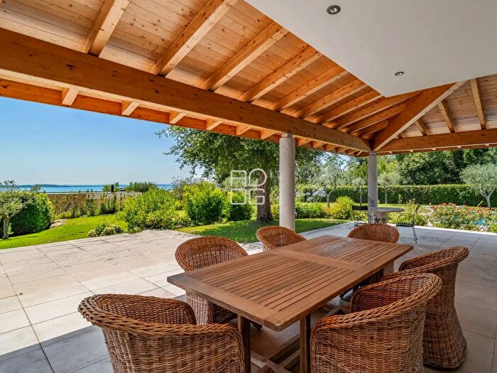 Casa con 12 locali in vendita in Via dei Liner, Moniga Del Garda