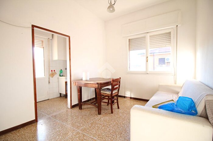 Appartamento trilocale in vendita in Via Domenico Biancolelli, Bologna