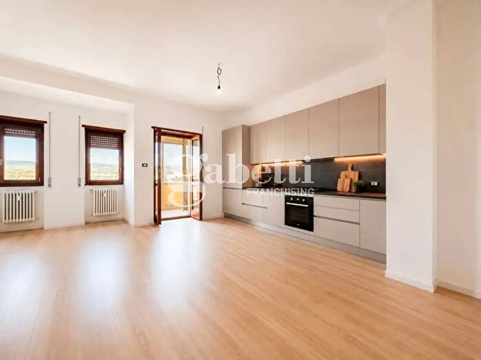 Appartamento bilocale in vendita in Via Pian dei Carpini, Firenze