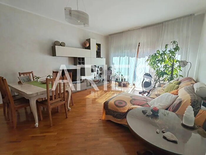 Appartamento quadrilocale in vendita in Via delle Gondole, Roma