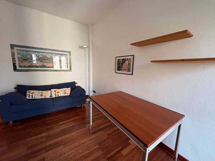 Appartamento bilocale in affitto in Via delle Primule, Lorenteggio, Milano
