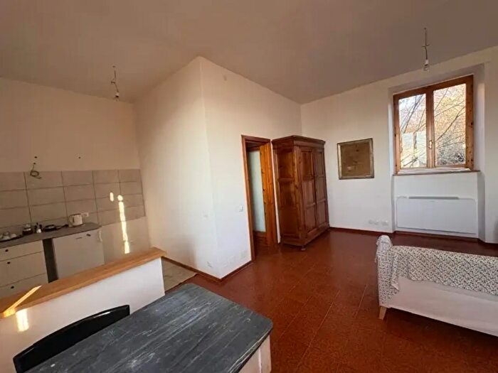 Appartamento trilocale in vendita in Pianello Val Tidone