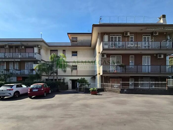 Appartamento quadrilocale in affitto in Via Carrubella, Gravina Di Catania