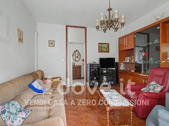 Appartamento trilocale in vendita in Via Riccardo Zandonai, Pieve Emanuele