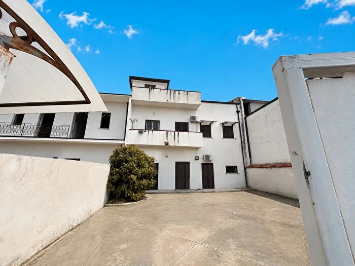 Appartamento trilocale in vendita in Via Nazionale Appia Snc, Maddaloni