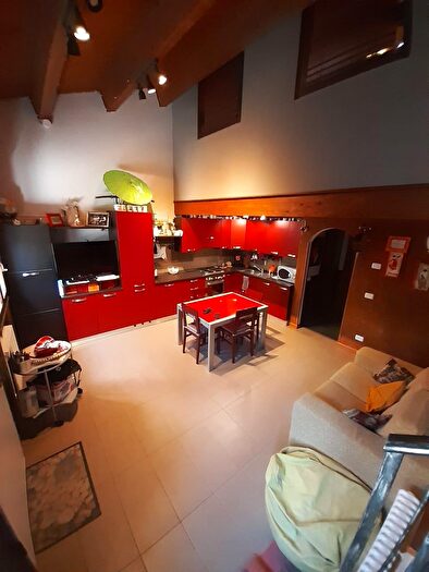 Casa quadrilocale in vendita in Montegridolfo