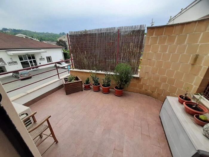 Appartamento quadrilocale in vendita in Via Voltri, Ovada