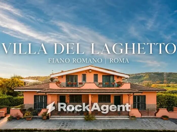Casa con 6 locali in vendita in Via del Laghetto b, Civitella San Paolo